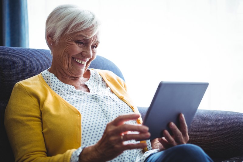 Des seniors mieux connectés grâce à un outil informatique unique