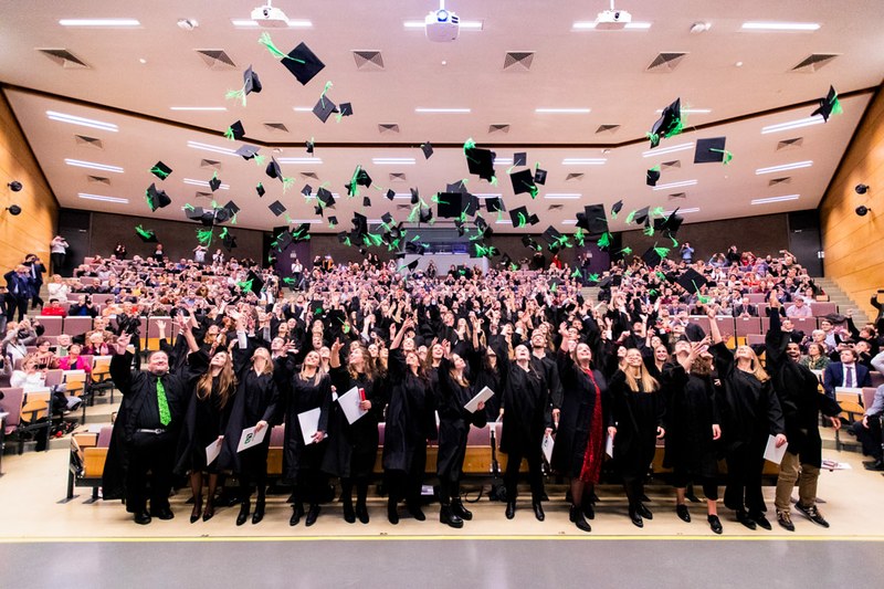 188 nouveaux diplômés en droit !